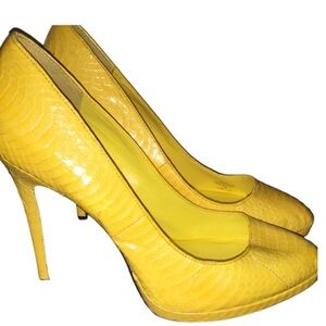 Ralph Lauren beautiful yellow faux croc embossed stiletto pumps Size 9B new‎